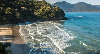 Praia da Fortaleza em Ubatuba: Paraíso de Sossego e Natureza